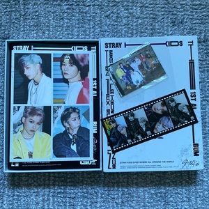 Stray Kids Blue GO LIVE Album